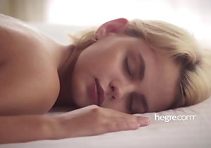 Hegre Art - Ariel & Mira Girl Girl Massage (fem.)