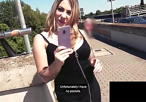 Hot German Slut Agrees Thither Fuck in the matter of Public!