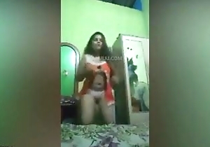 Sri lankan wife’s nude winking with an increment of pussy fingering video