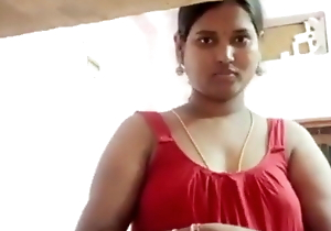 Madurai, Tamil sexy aunty take chimmies with unending teats