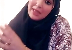 Aouatif salope pute hijab Maroc