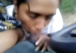 Tamil Chick Sucking and Giving a kiss