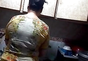 Sexy mam in Kitchen, Desi mam Shahnaz