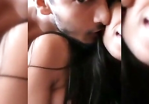 Sri Lankan couple try fixed sex, 2021 avant-garde