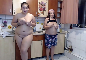 Iuliana32 shows their way chunky Body and big tits
