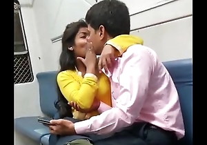 indian mumbai impede season girl kissed their way boyfriend