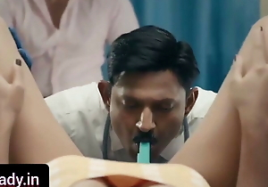 Sexy Bhabhi Ko Doctor Ne Clinic me Choda