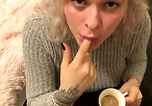 Flaxen-haired slut drinks COFFEE with Jizz