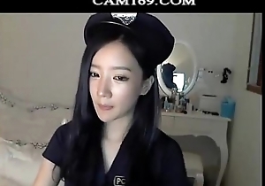 Korean girl with their way polic custom aloft webcam regarding at cam169.com